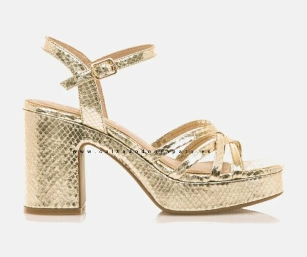 Sandalia Mustang dorada 59609